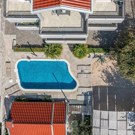 Villa Em Макарска Экстерьер фото