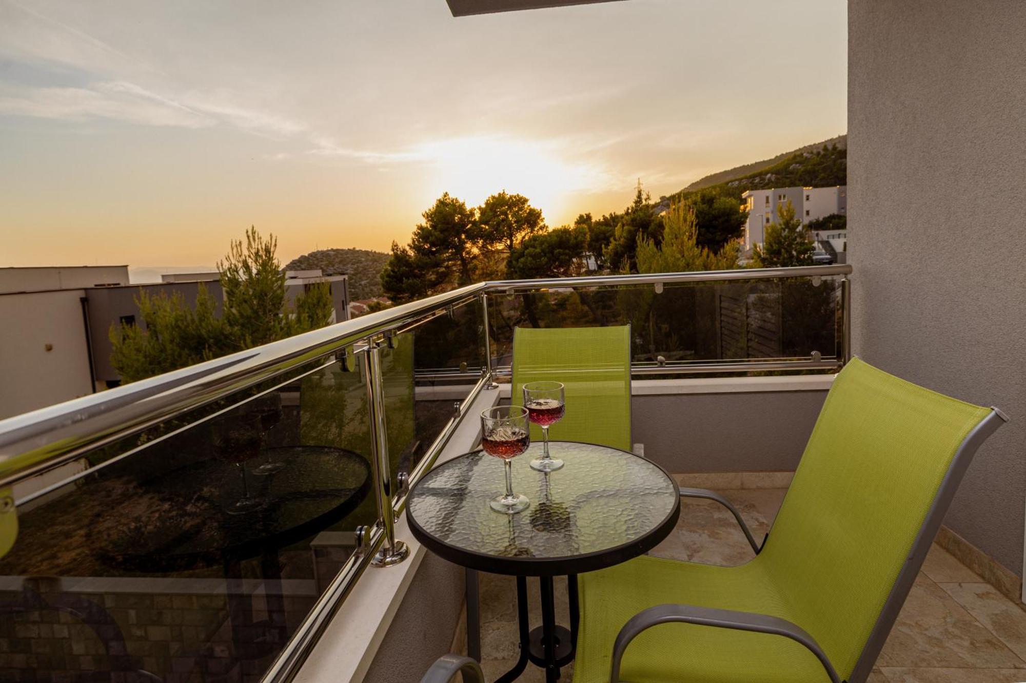 Villa Em Макарска Номер фото
