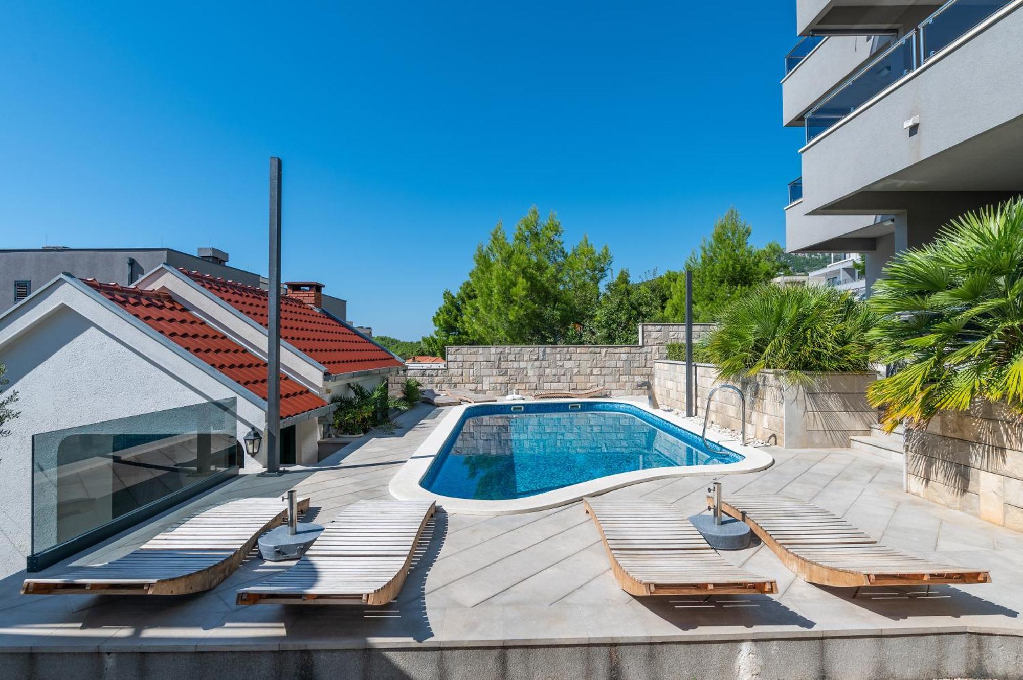 Villa Em Макарска Экстерьер фото