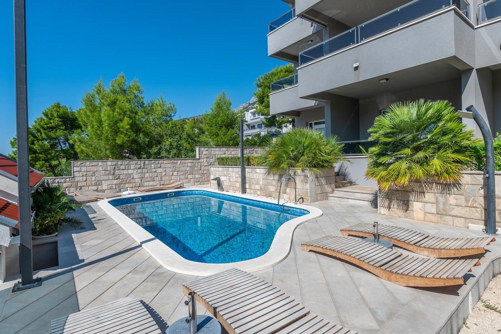 Villa Em Макарска Экстерьер фото