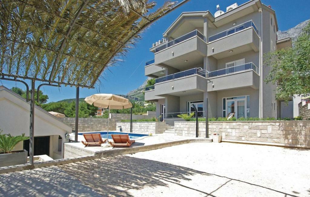 Villa Em Макарска Экстерьер фото